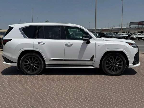 Lexus LX600 Fsport 3.5L twin turbo Model 2026