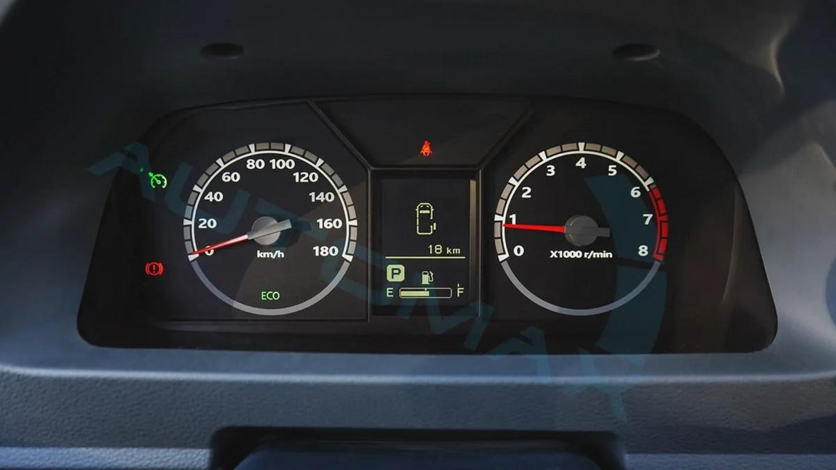2025 CMC D260 Window Van 2.4L RWD GCC 0Km With 3 Years Or 100,000 Km Warranty-8-8