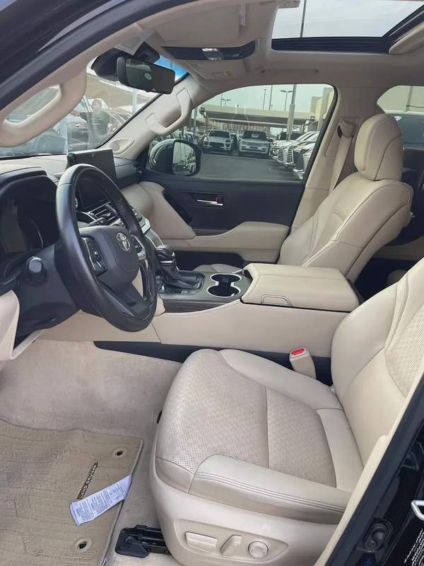 2023 Toyota Land Cruiser VXR - GCC Specs - Pristine Condition