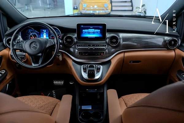 2020 Mercedes V250, Warranty, Brabus kit, Perfect Condition, GCC spec