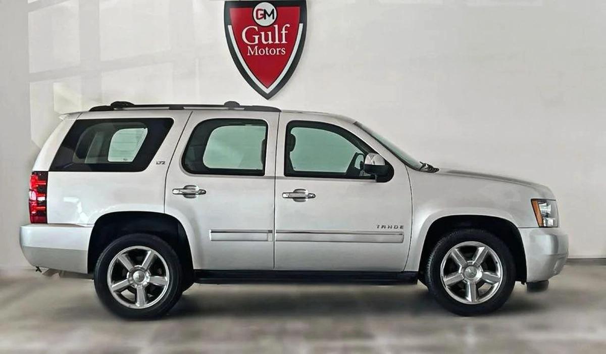 Chevrolet Tahoe LTZ 5.3L-8CYL - SUNROOF LEATHER SEATS EXCELLENT CONDITION -3-3
