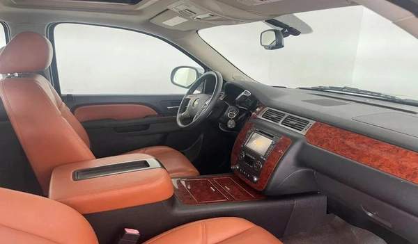 Chevrolet Tahoe LTZ 5.3L-8CYL - SUNROOF LEATHER SEATS EXCELLENT CONDITION