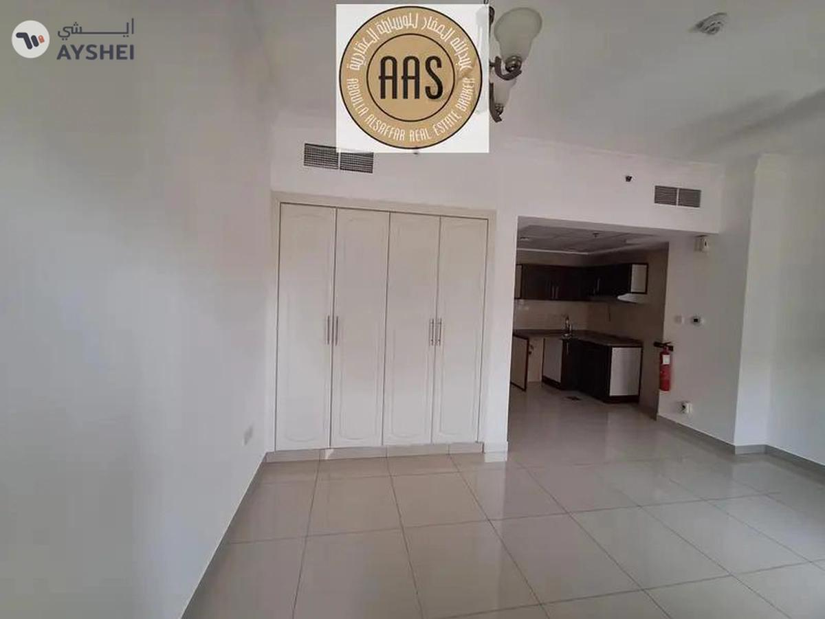 Specious studio with All Facilities in 35k-9-9