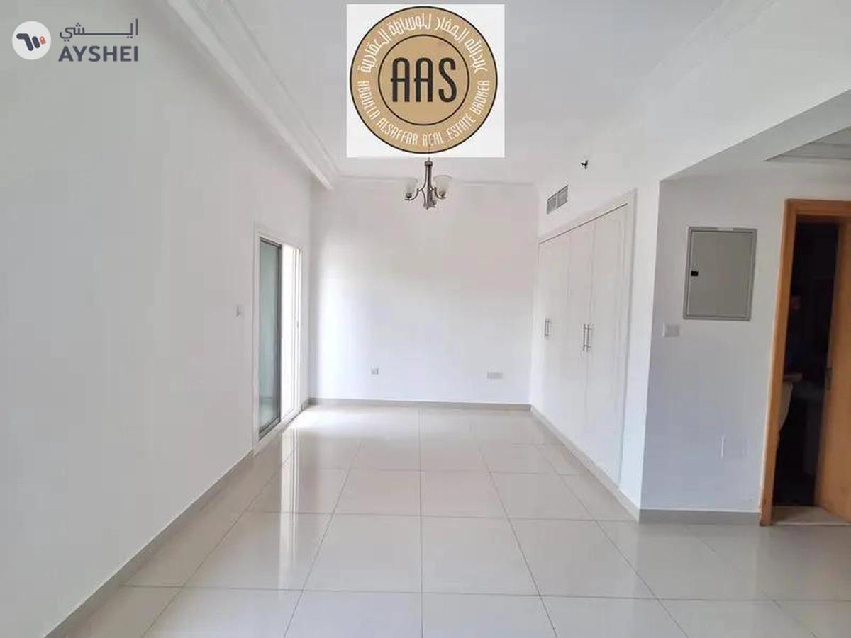 Specious studio with All Facilities in 35k-6-6