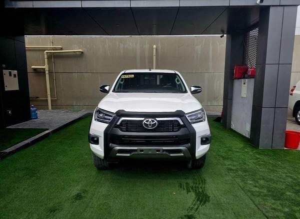 Toyota Hilux SR5 PATROL/ AUTOMATIC/ AUTO WINDOWS/ WIDE BODY/ LOW MILEAGE