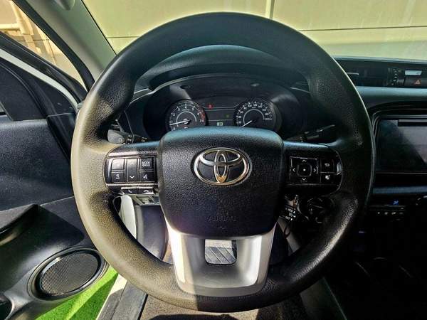Toyota Hilux SR5 PATROL/ AUTOMATIC/ AUTO WINDOWS/ WIDE BODY/ LOW MILEAGE
