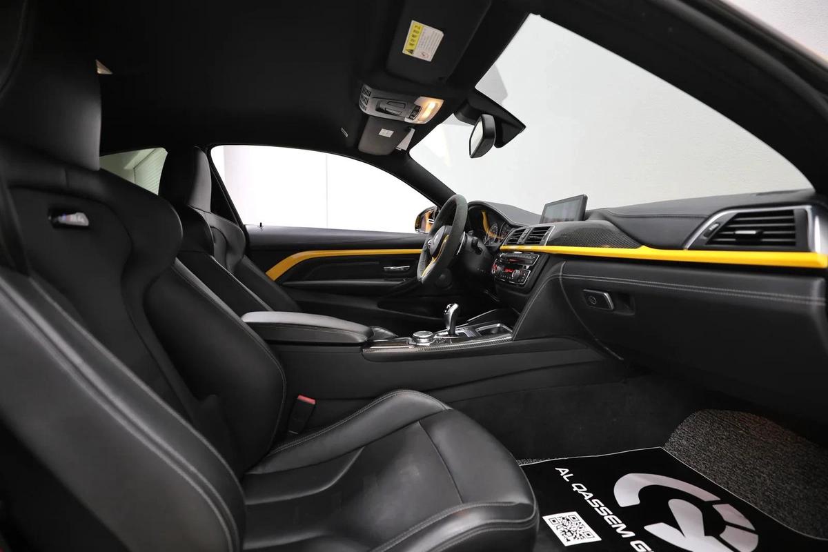 425 Hp | Full Option | Under Warranty Till 2026 | Free Insurance and Registration-3-3