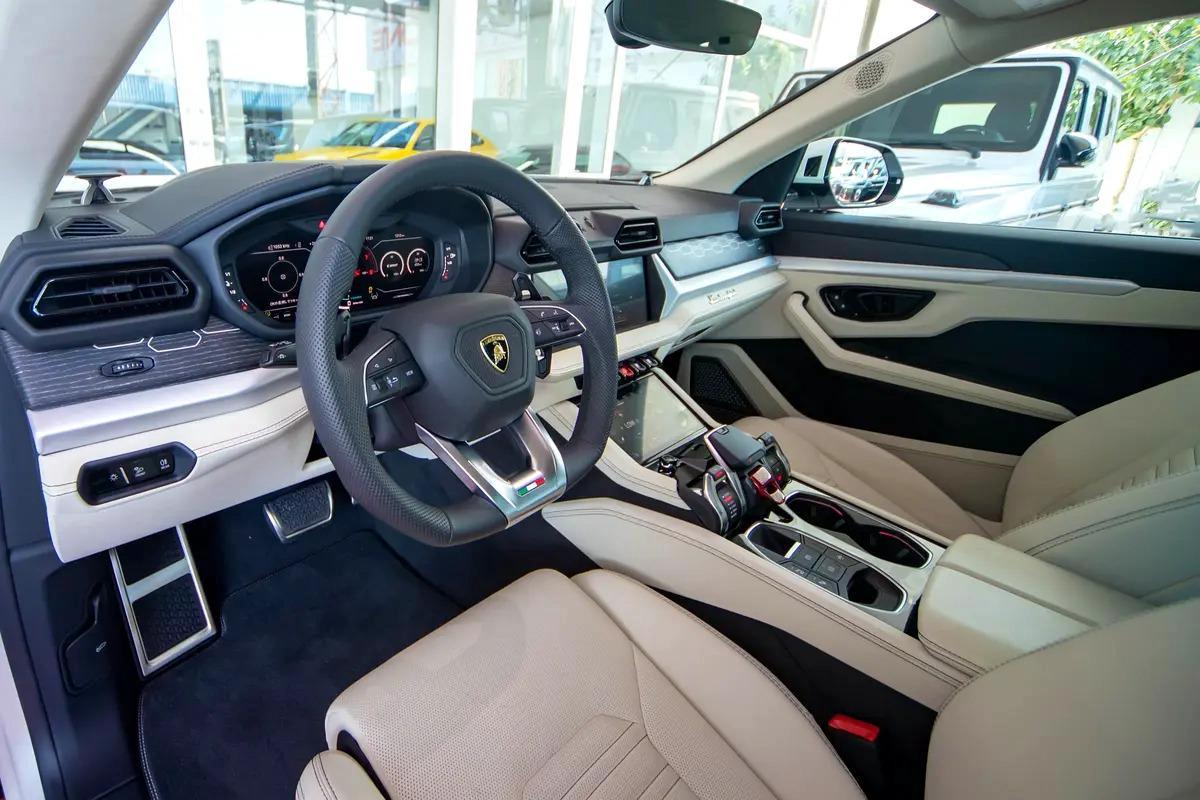 Lamborghini Urus SE | 2025 | 1,200km | Under warranty-7-7
