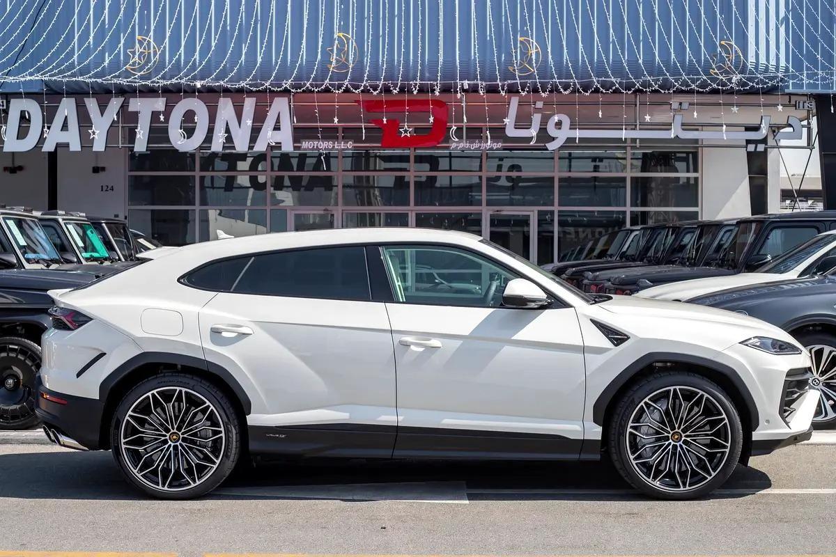 Lamborghini Urus SE | 2025 | 1,200km | Under warranty-15-15