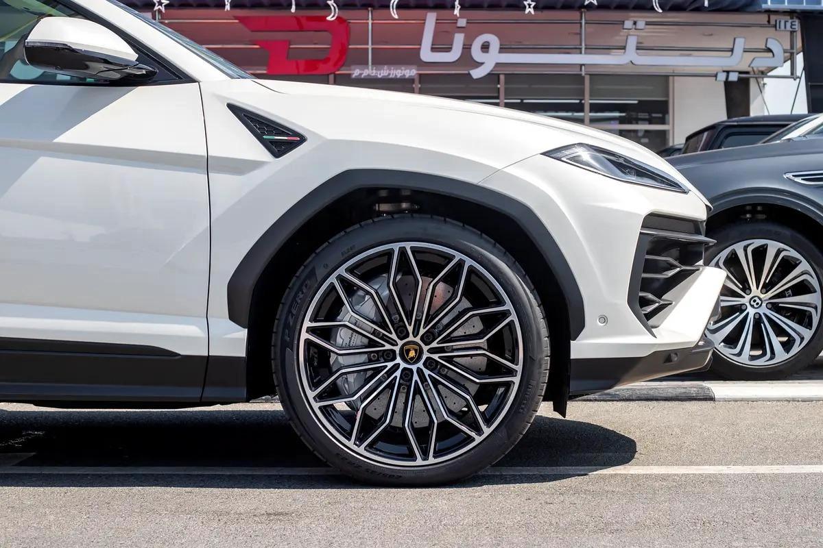 Lamborghini Urus SE | 2025 | 1,200km | Under warranty-16-16