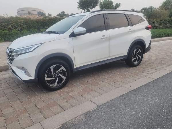 7 Seater Toyota Rush GX 2019 - GCC Specs - Push Start Full service history Al Futtaim