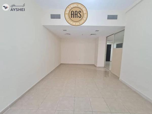 Very Prime Location Spacious 2Bhk 68k Full Facilities