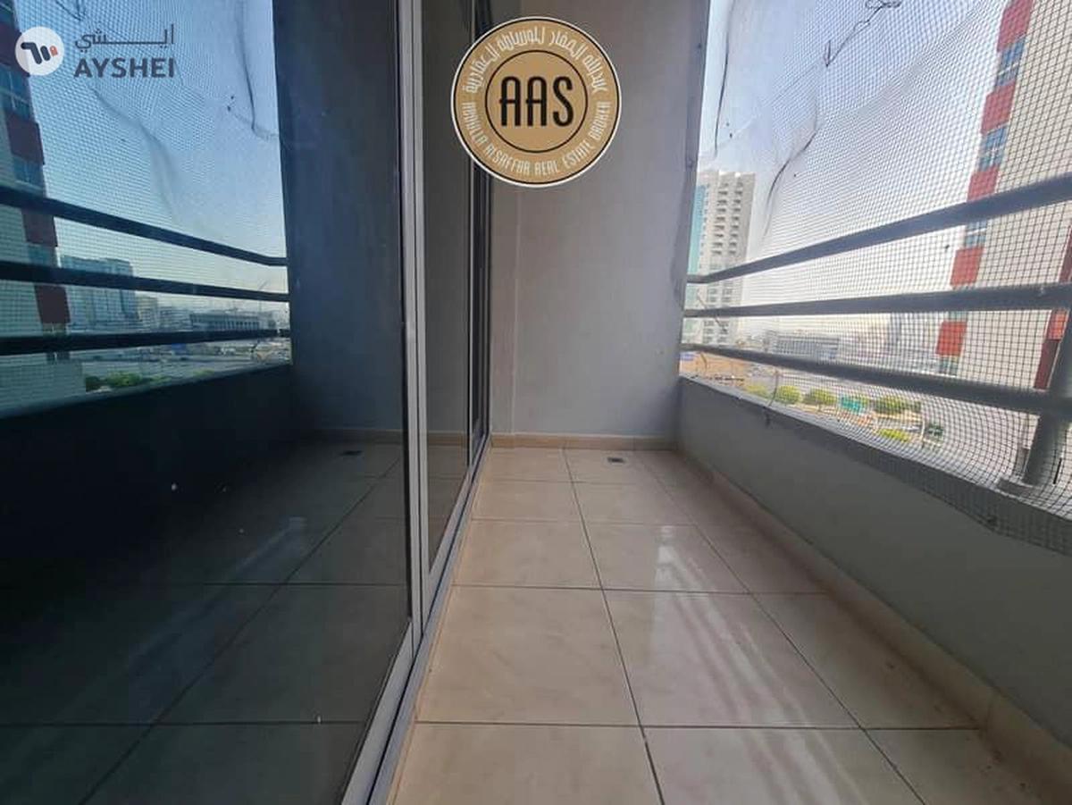 Very Prime Location Spacious 2Bhk 68k Full Facilities-5-5