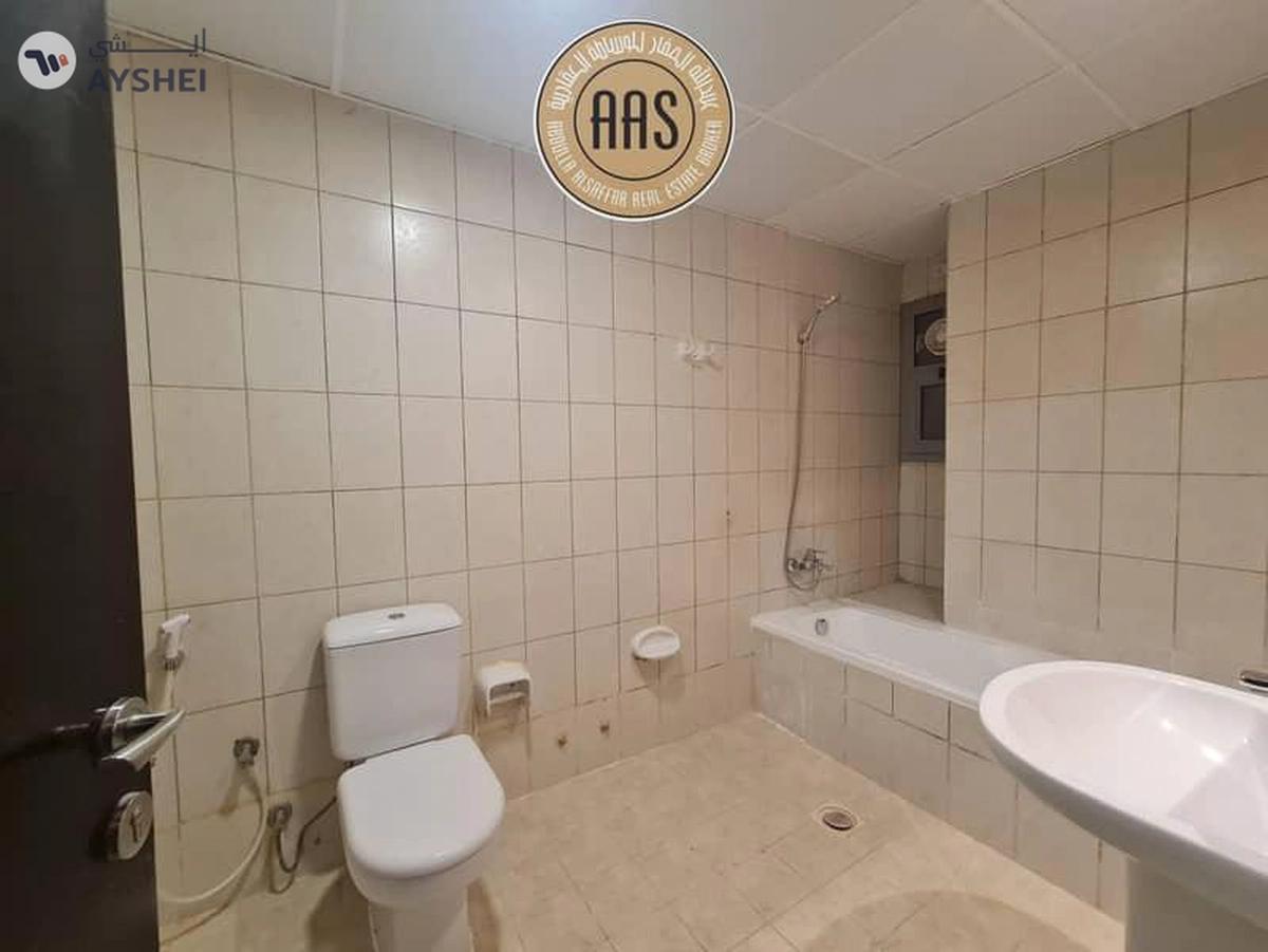 Very Prime Location Spacious 2Bhk 68k Full Facilities-6-6