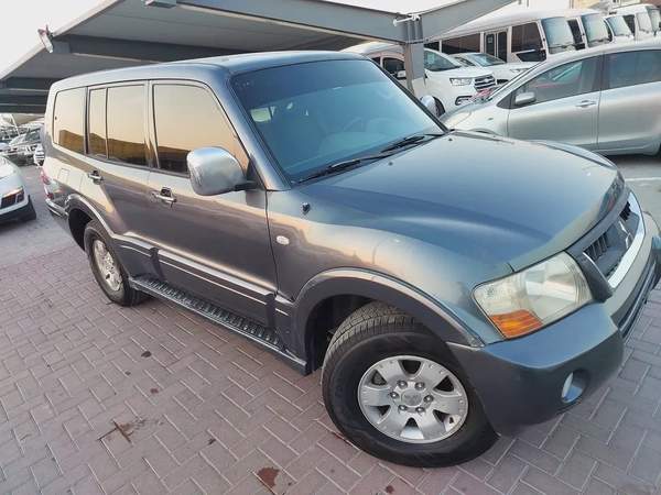 ميتسوبيشي باجيرو 2006