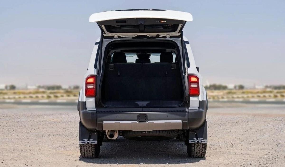Toyota Prado 250 2.8D AT FIRST EDITION MY2024 – WHITE-10-10