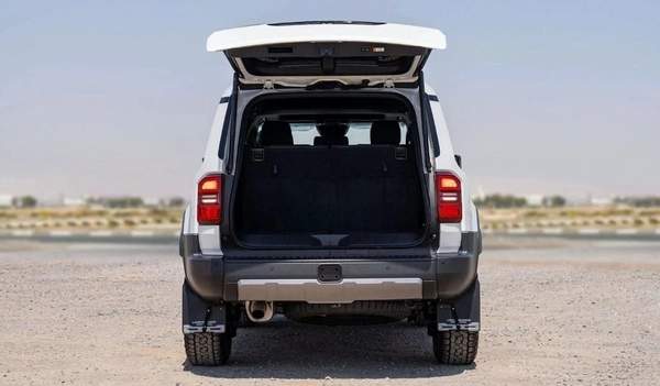 Toyota Prado 250 2.8D AT FIRST EDITION MY2024 – WHITE