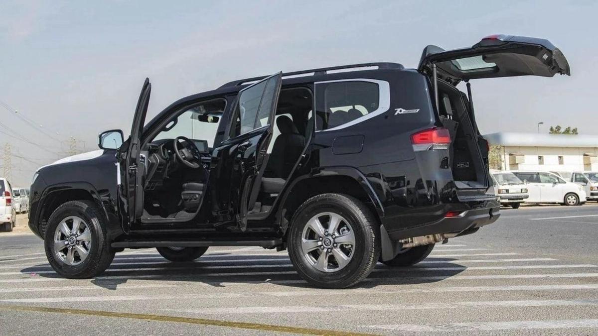 Toyota Land Cruiser Toyota Land Cruiser VX 4.0L petrol 2025-8-8