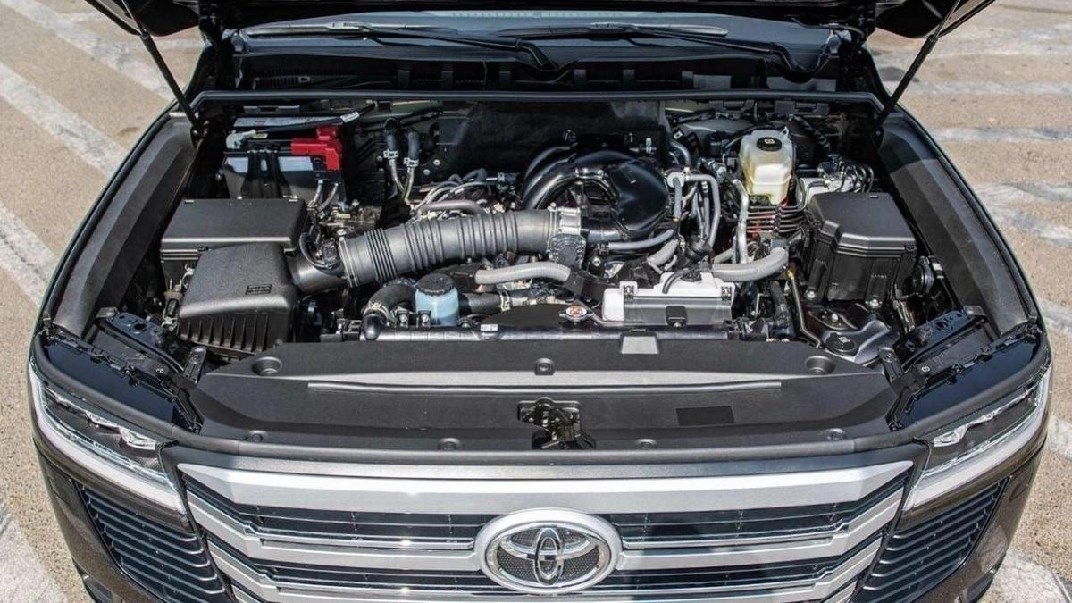 Toyota Land Cruiser Toyota Land Cruiser VX 4.0L petrol 2025-17-17