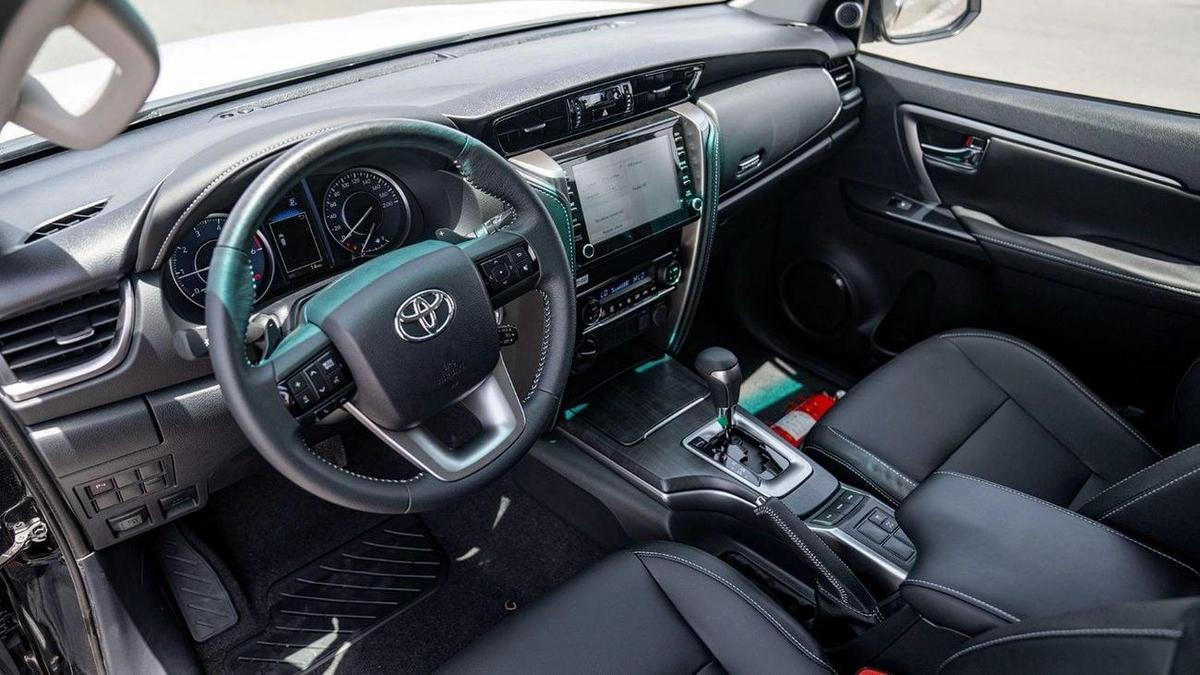 Toyota Fortuner Toyota Fortuner 2.8L diesel Full Option 2024-10-10