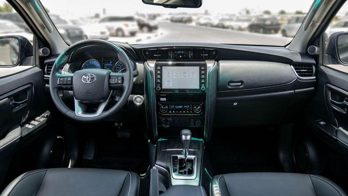Toyota Fortuner Toyota Fortuner 2.8L diesel Full Option 2024-11-11