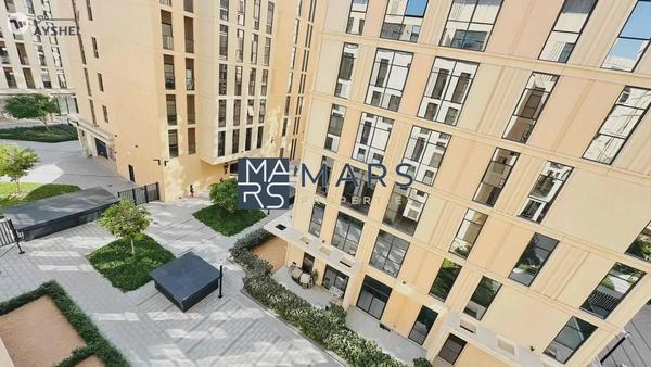 Spacious | Amazing layout | kitchen Appliances