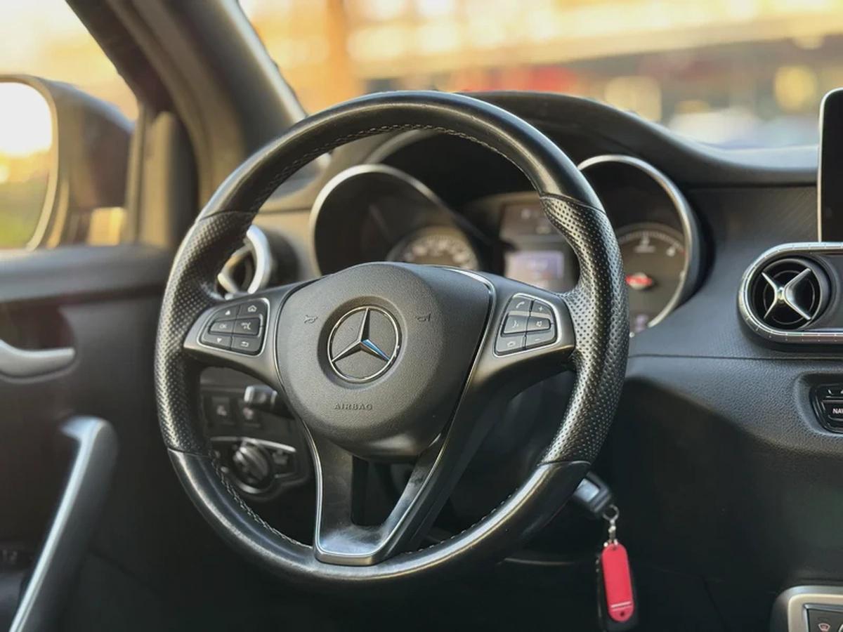 WARRANTY TILL JUNE 2027 / X 250 DIESEL FULL OPTION-13-13