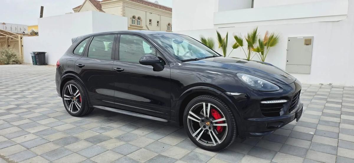 2014 Porsche Cayenne GTS-4.8L-V8-Excellent Condition-Full Service History-3-3