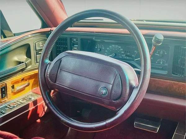 BUICK PARK AVENUE - 1993 - CLEAN CAR FRESH JAPAN IMPORT