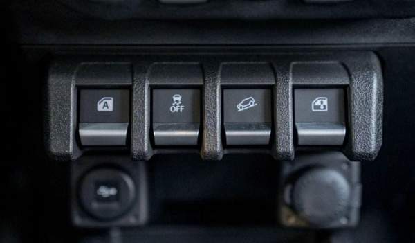 Suzuki Jimny SUZUKl JlMNY 1.5L GLX MT 2024 0KM