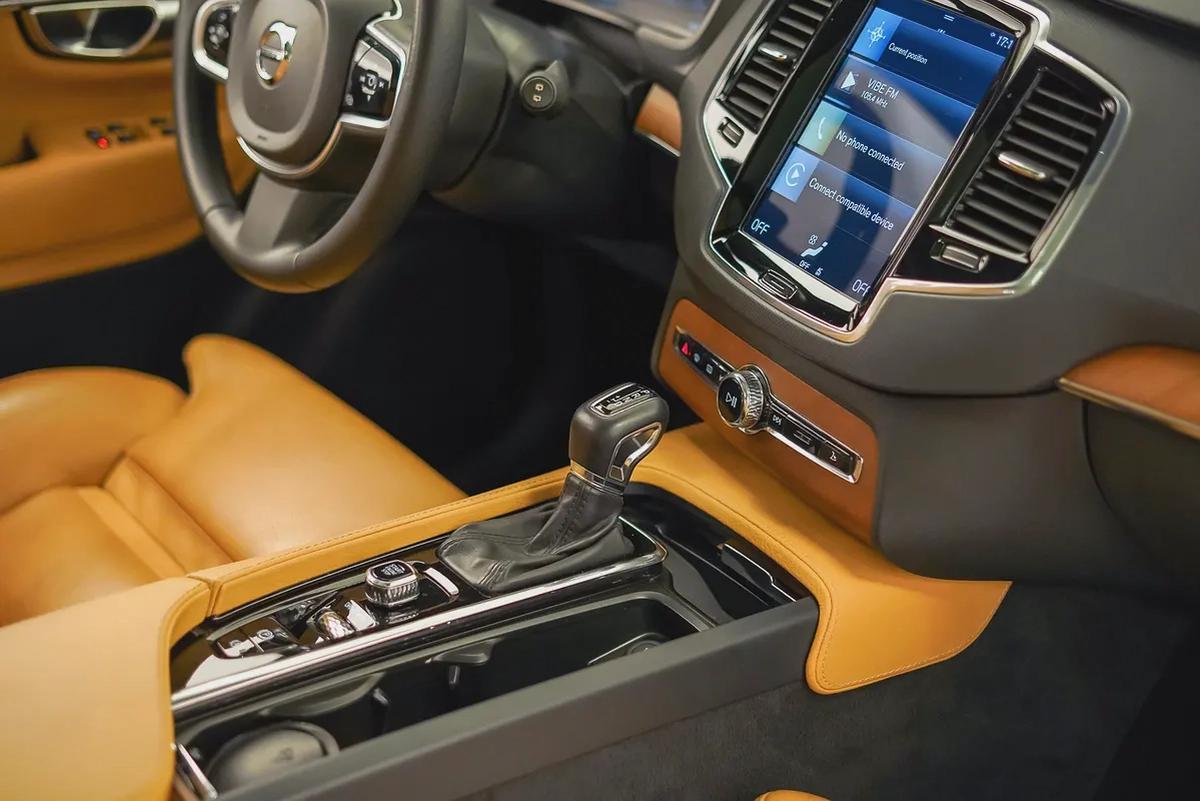 AED 1394 PM | VOLVO XC90 B6 INSCRIPTION 2018 | FULL AGENCY SERVICE HISTORY | 7- SEATER | 1 YEAR WRNT-16-16