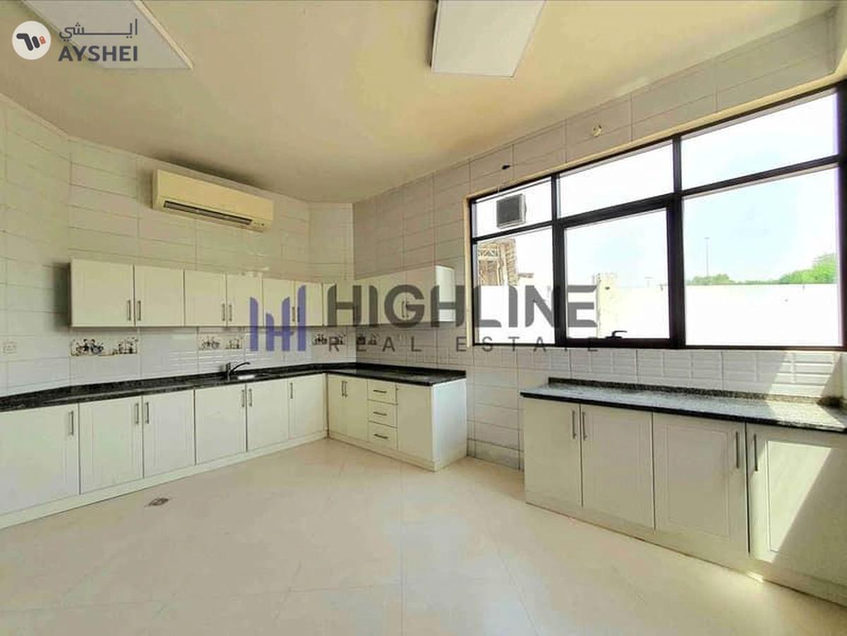 Six Bedroom Brand New Spacious Villa Huge Garden-4-4