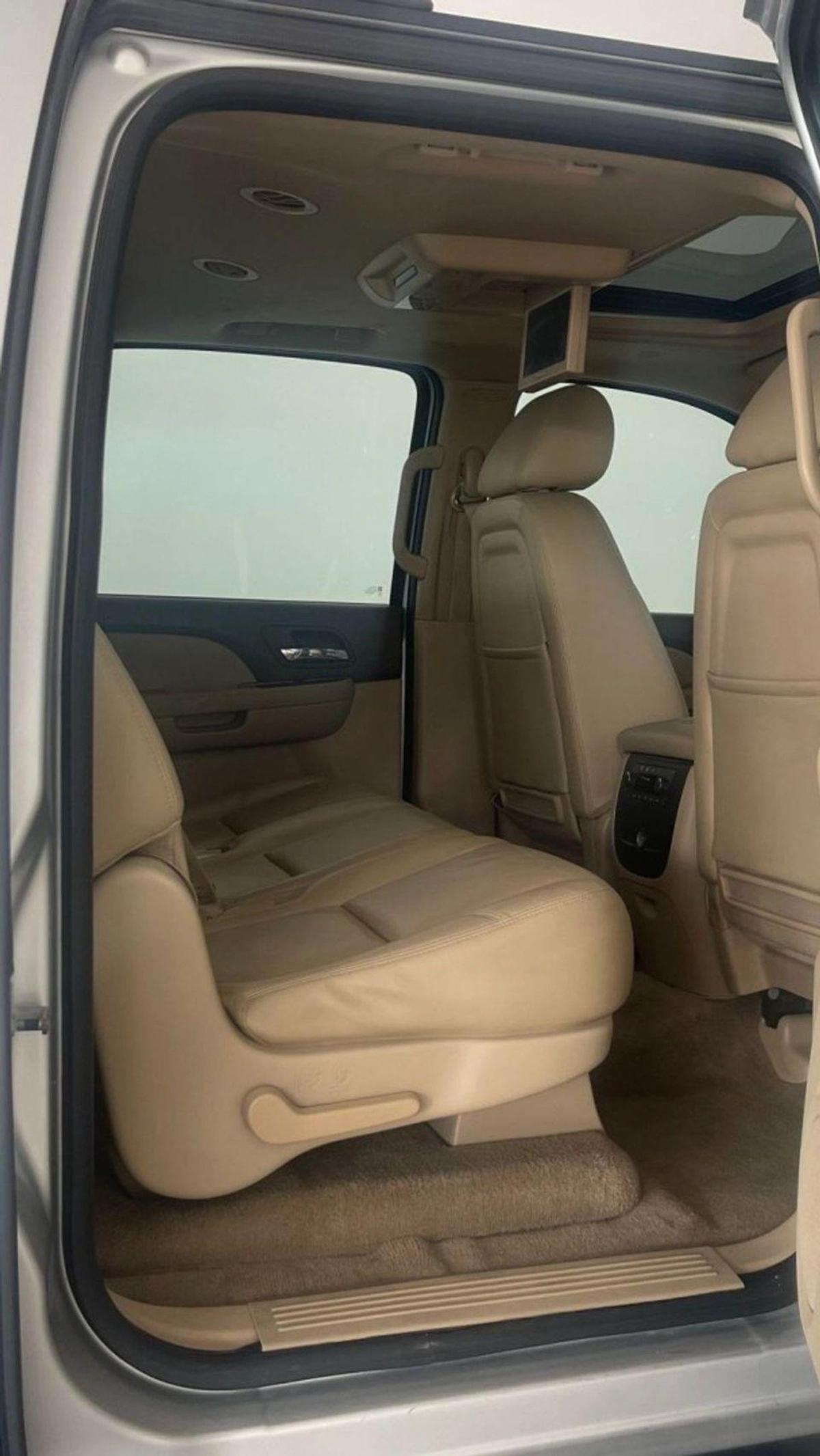 GMC Yukon XL 5.3L-8CYL SUNROOF EXCELLENT CONDITION-12-12