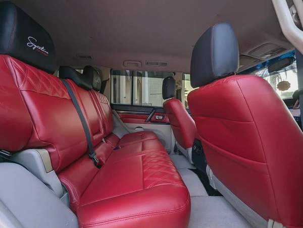 MITSUBISHI PAJERO 2016 GLS MID GCC V6 3.5L IN EXCELLENT CONDITION