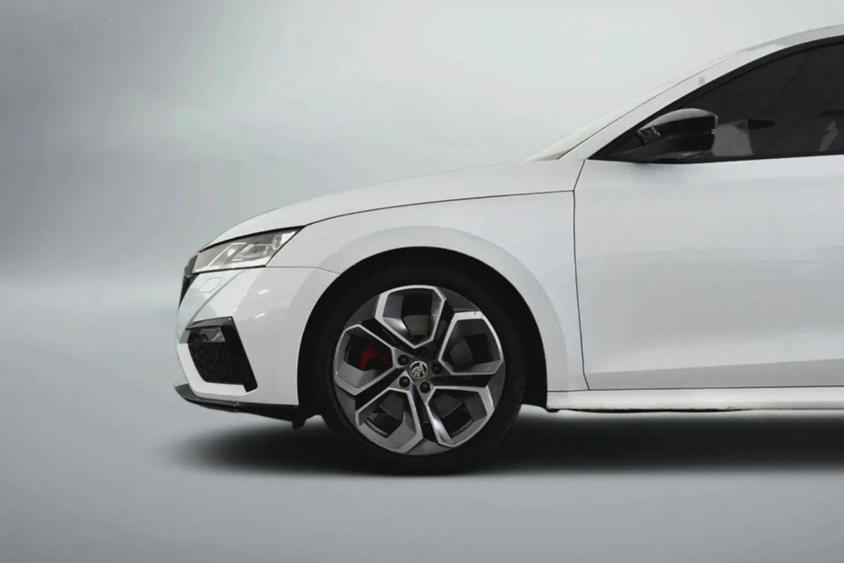 1,875 AED / months | 0% DP | 2022 Skoda Octavia VRS / Full Skoda Service History Warranty-4-4