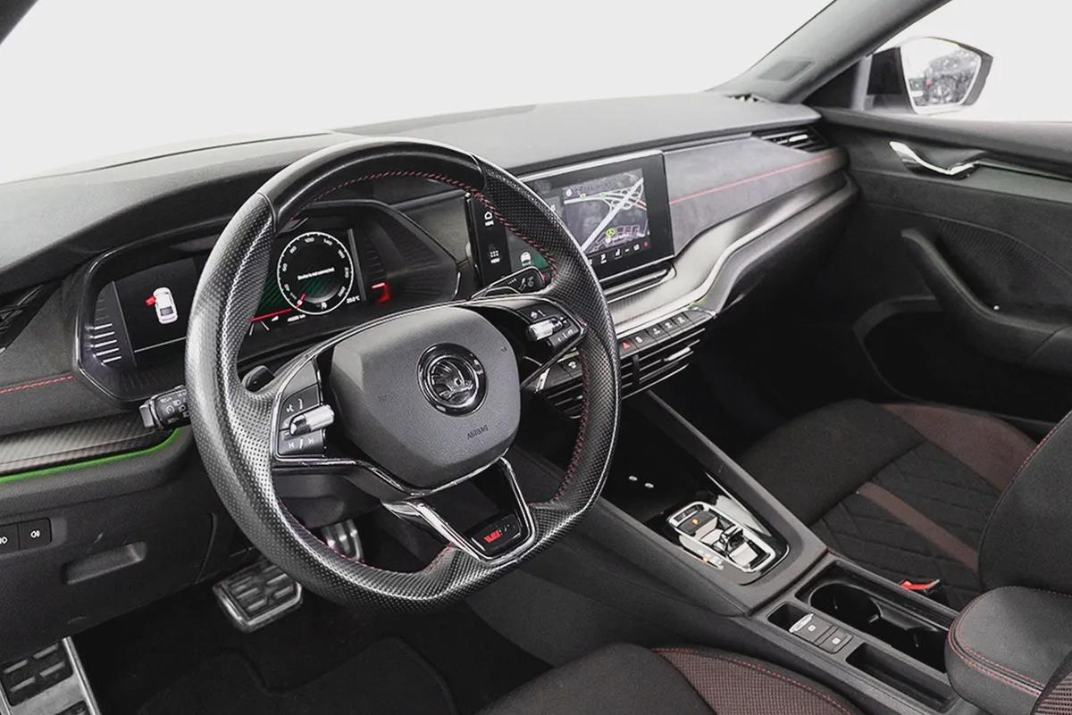 1,875 AED / months | 0% DP | 2022 Skoda Octavia VRS / Full Skoda Service History Warranty-5-5