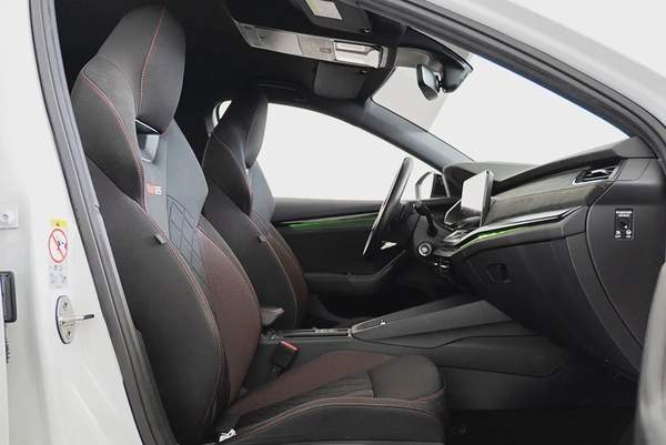 1,875 AED / months | 0% DP | 2022 Skoda Octavia VRS / Full Skoda Service History Warranty