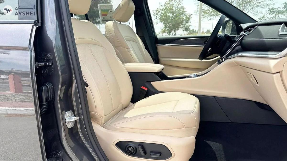 Jeep Grand Cherokee Limited 3.6L Limited Plus 5 Seater 3 Years Official Dealer Warranty 3.6L 4WD GCC-21-21