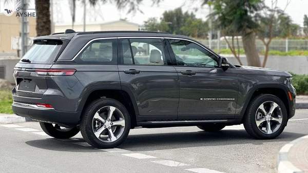 Jeep Grand Cherokee Limited 3.6L Limited Plus 5 Seater 3 Years Official Dealer Warranty 3.6L 4WD GCC