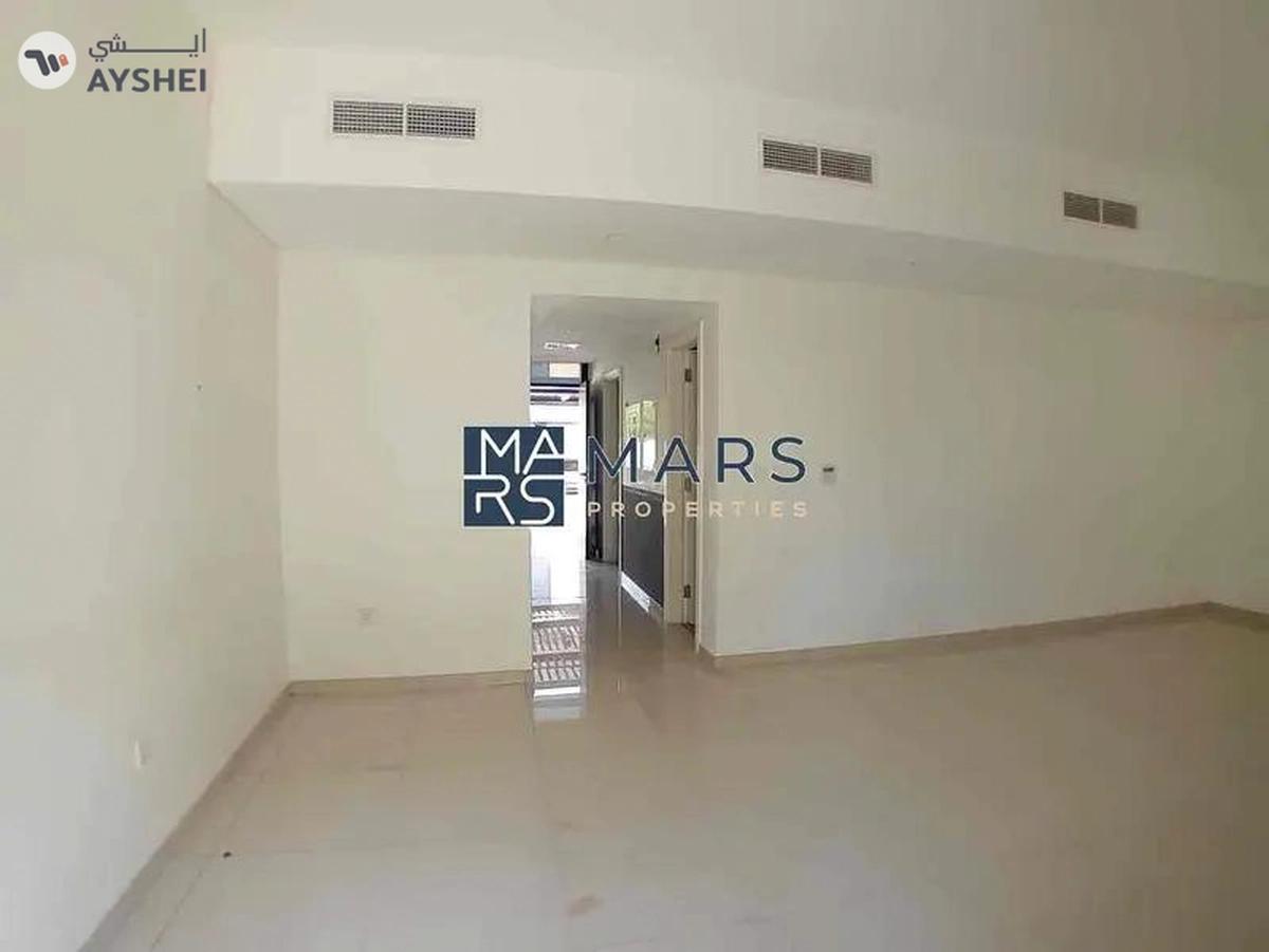 | Corner Unit | Big Garden | Spacious 3 Bedroom |-12-12