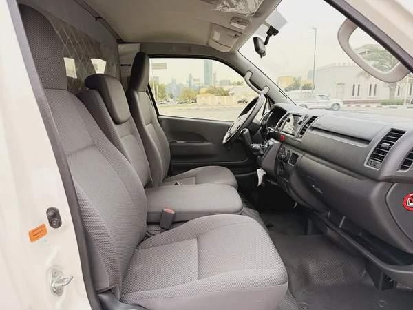 Toyota Hiace GL 2.7L 3 Seater Manual 2023 Model GCC Specs With Service History In Perfect Condition