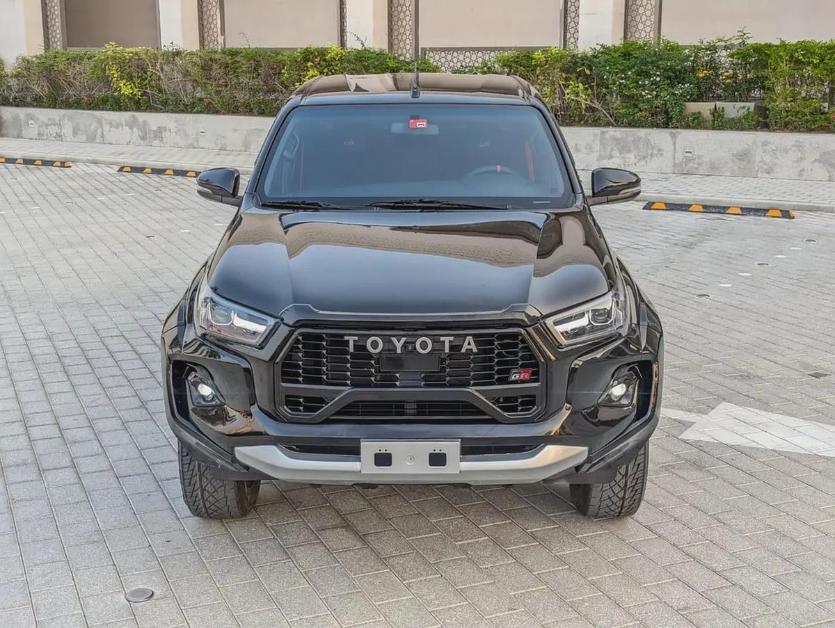 TOYOTA HILUX 2021 FACELIFTED 2025 GR SPORT GCC IN EXCELLENT CONDITION-19-19