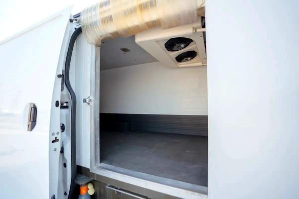 Urvan | Automatic | Standard Roof Freezer Van | GCC Specs | Ref#N31565