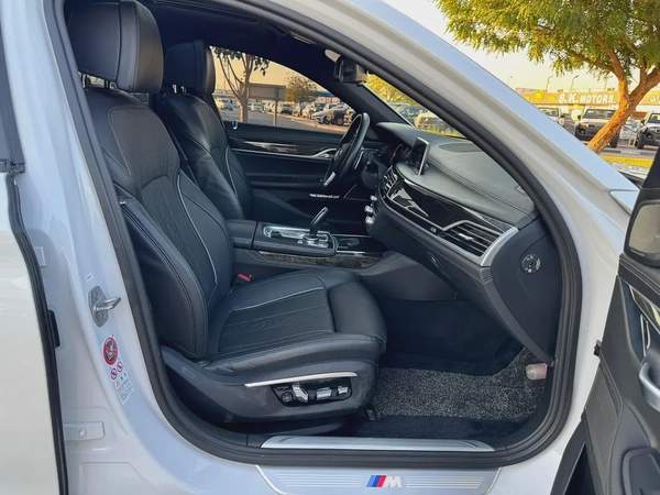 BMW 750LI MINT CONDITION CAR FULL OPTION