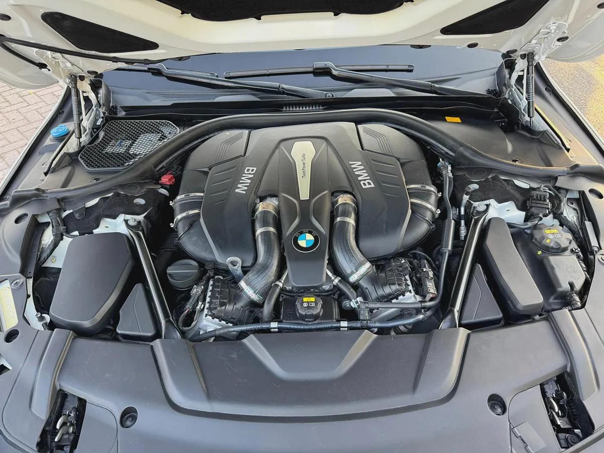 BMW 750LI MINT CONDITION CAR FULL OPTION-16-16