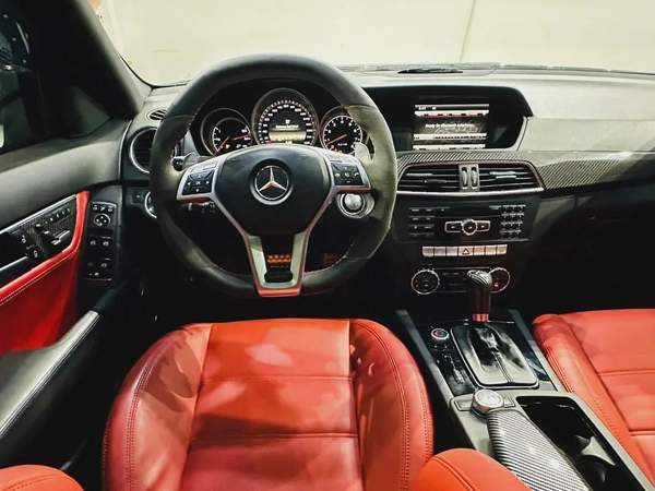 MERCEDES C63S EDITION 1 GCC SPECS IMACULATE CONDITION CARBON FIBER
