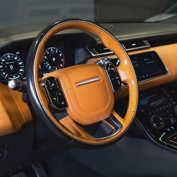 AED 2,565 pm • 0% Downpayment • Velar P380 HSE R-Dynamic • 1 Year Warranty