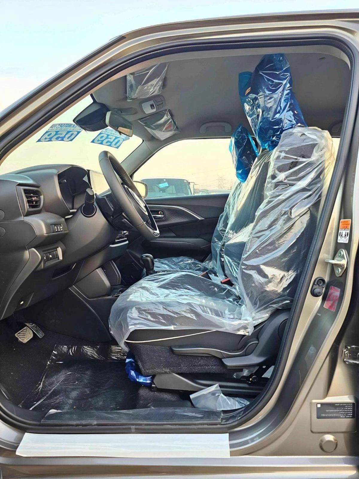 Suzuki Swift GLX | GCC WITH RADAR | BLINDSPOTS | HIGH OPTION | CODE # GLXHR-6-6