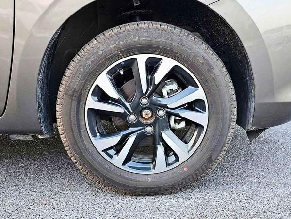 Suzuki Swift GLX | GCC WITH RADAR | BLINDSPOTS | HIGH OPTION | CODE # GLXHR