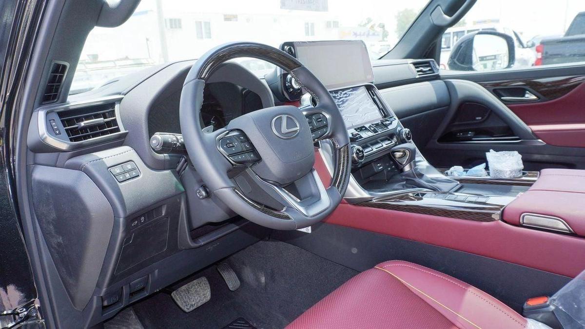 Lexus LX 600 3.5L V6-3-3